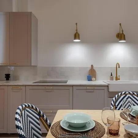 Foscolo 46 - Elegant Family