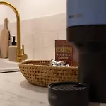 Apartamento Foscolo46 - Elegante E Luminoso - Naonbnb Trieste