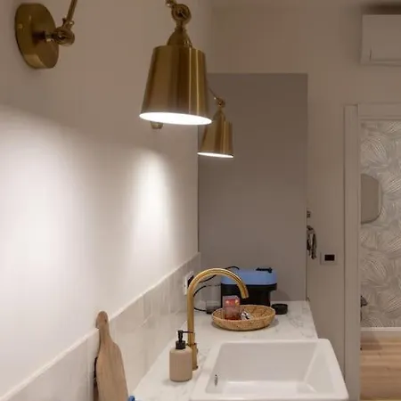 Foscolo46 - Elegante E Luminoso - Naonbnb شقة