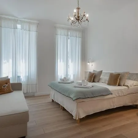 Foscolo 46 - Elegant Family Apartman *